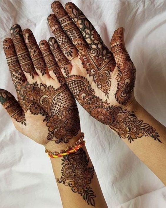 Top 15 Floral Mehndi Designs for Hands & Feet
